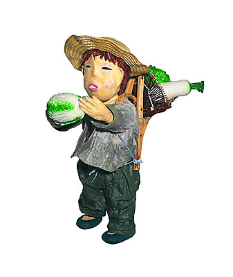 포토 JPG 한국문화 한국전통 남자 인형 채소 한명 사람 소년 20대 성인 무 배추 지게 닥종이인형 야채장수 남자만 남자한명만 성인남자만 청년만 청년남자만 청년남자한명만 성인한명만 성인남자한명만 성인만 국내포토 1 동양문화 전통 어린이 뿌리채소 한국 청년 파일형식 장수_직업