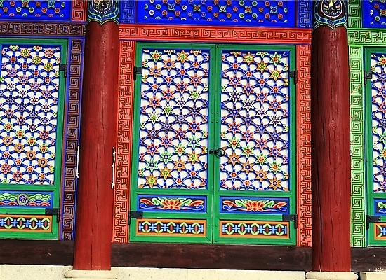 포토 한국문화 한국전통 전통 문양 시설물 건축물 현대건축 건축 전통문화 컬러 고건축 한국건축 한옥 사람없음 건물 전통무늬 문 기둥 건축부분 화려 문살 문살무늬 전통문 목조 나무문 국내포토 동양문화 문화 컨셉 무늬 한국 목재 파일형식