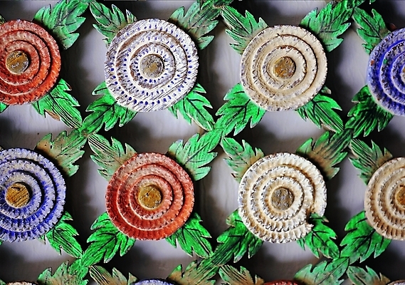 포토 모양 나무 한국문화 한국전통 전통 문양 전통문화 조각 무늬 꽃무늬 식물문양 근접촬영 사람없음 목재 컬러풀 전통무늬 전통문양 목조 조각_조소 국내포토 식물 동양문화 꽃 문화 뷰포인트 컬러 재료 한국 조소 파일형식