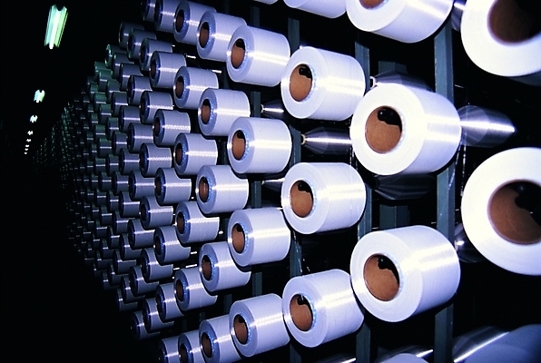 포토 JPG 시설물 현대건축 건축 산업 공장 조명 실내 근접촬영 사람없음 어둠 기계 원근감 중장비 산업장비 제조 산업시설 형광등 현대문화 공정 제조업 기계화 자동화 국내포토 건축물 문화 뷰포인트 공업 전등 내부 장비 파일형식