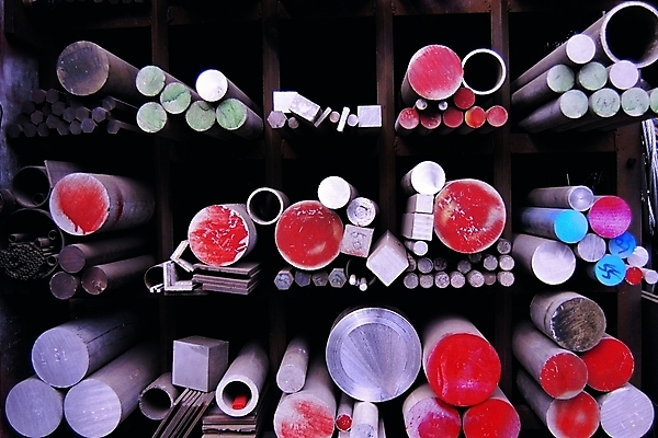 포토 JPG 산업 선반 사람없음 상점 전시 공구 기둥 작업 원형 수리 철 오브젝트 진열장 산업재료 철물 현대문화 원통 칸막이 국내포토 도형 건축 문화 가구 도구 파일형식