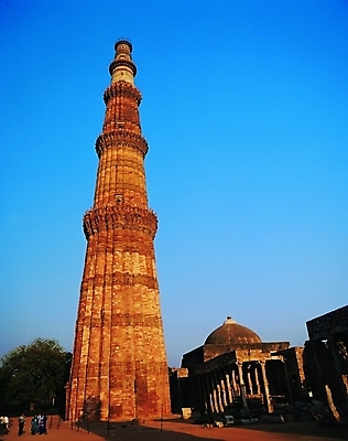 포토 주간 나무 식물 해외풍경 해외 시설물 건축물 건축 나라 아시아 외국문화 백그라운드 고건축 해외건축 유적지 하늘 사람 여러명 야외 관광지 햇빛 탑 동양건축 문화재 사찰 사원 보행자 인도 그늘 이슬람교 이슬람건축 인도문화 문화유적 인도건축 지명 국내포토 자연요소 동양문화 종교 문화 여행 다수 유적 비즈니스 종교건축 풍경 태양 인도_나라 파일형식 동양
