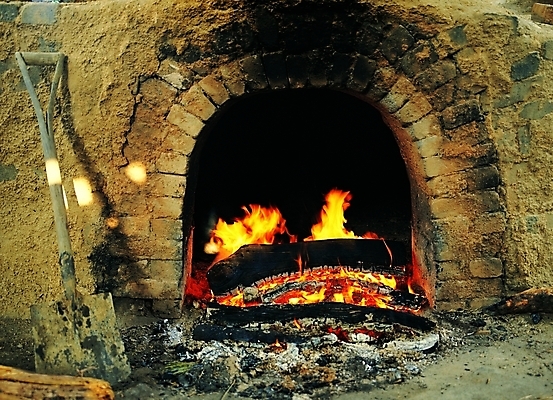 포토 백그라운드 출입구 사람없음 야외 장작 모닥불 삽 숯 재 국내포토 불 파일형식