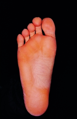 포토 신체 발 한명 근접촬영 신체부위 어둠 주름 발바닥 발가락 국내포토 1 뷰포인트 사람 파일형식