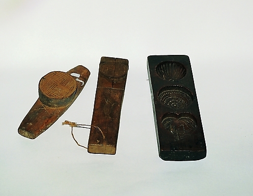 포토 한국문화 한국전통 전통 전통문화 줄 생활용품 무늬 주방용품 틀 사람없음 목재 전통무늬 전통문양 도구 끈 빈티지 세개 오브젝트 떡살 국내포토 나무 동양문화 문양 문화 컨셉 재료 한국 3 파일형식