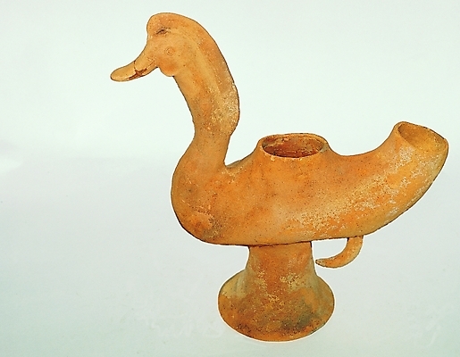 포토 한국문화 한국전통 전통 전통문화 컬러 유물 사람없음 한개 주황색 문화재 빈티지 오브젝트 동물모양 토기 새모양 압형토기 오리모양 토기화병 국내포토 모양 동물 1 동양문화 문화 컨셉 한국 꽃병 용기_그릇 파일형식