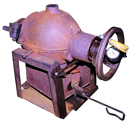 포토 한국문화 한국전통 전통 전통문화 사람없음 한개 기구 도구 빈티지 철 오브젝트 부식 뻥튀기 뻥튀기기계 압력기 국내포토 1 동양문화 문화 컨셉 한국 과자 파일형식