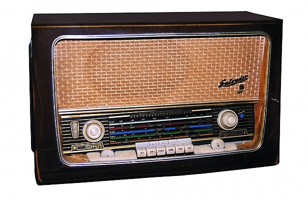 포토 전통 전통문화 음향기기 버튼 사람없음 전자제품 한개 스피커 가전제품 카세트테이프 오브젝트 라디오 스위치 구식 국내포토 1 문화 파일형식