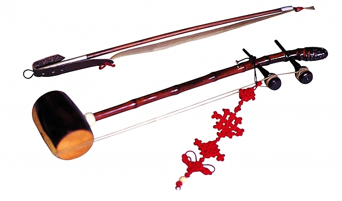 포토 JPG 한국문화 한국전통 전통 전통문화 악기 음악 장신구 현악기 국악기 누끼 사람없음 전통의상 한복 오브젝트 노리개 해금 해금활대 국내포토 동양문화 문화 문화예술 전통소품 한국 국악 파일형식