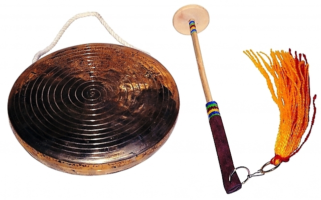 포토 JPG 한국문화 한국전통 전통 전통문화 악기 음악 타악기 국악기 사람없음 금속 사물놀이 오브젝트 광택 꽹과리 꽹과리채 장식술 국내포토 동양문화 문화 재질 문화예술 한국 국악 장식 전통놀이 전통공연 파일형식