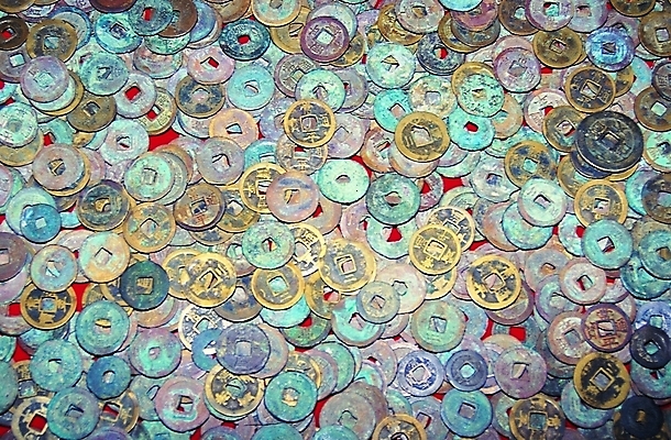 포토 한국문화 한국전통 전통 전통문화 돈 사람없음 동전 여러개 빈티지 오브젝트 부식 엽전 상평통보 국내포토 동양문화 문화 다수 컨셉 한국 재산 파일형식