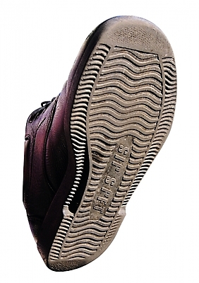 포토 잡화 운동화 신발 바닥 사람없음 한개 오브젝트 한짝 일반 밑창 스니커 국내포토 1 파일형식