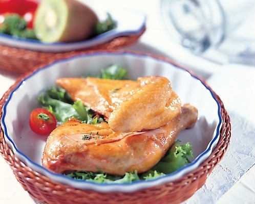 포토 JPG 그릇 접시 음식 패스트푸드 서양음식 요리 사람없음 치킨 닭고기 닭 닭날개 국내포토 식기 조류 육류 인스턴트 닭고기요리 파일형식