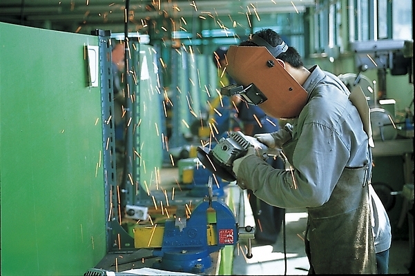 포토 남자 산업 공장 기술 실내 한명 사람 20대 성인 기계 기술자 산업시설 남자만 남자한명만 성인남자만 청년만 청년남자만 청년남자한명만 성인한명만 성인남자한명만 성인만 국내포토 직업 1 공업 청년 내부 파일형식