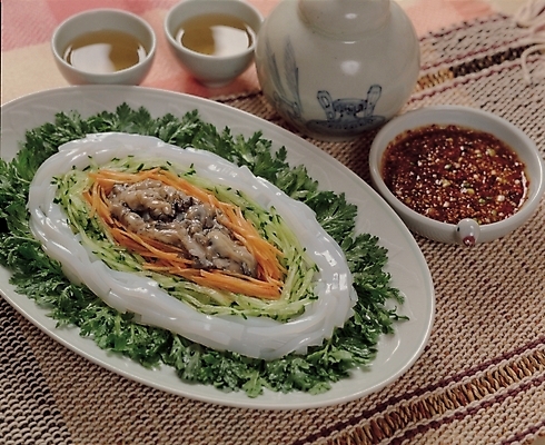 포토 JPG 한국문화 한국전통 그릇 접시 한식 음식 술잔 술병 사람없음 양념 무침 묵 묵무침 청포묵무침 국내포토 동양문화 전통 식기 병_용기 잔 주류 한국 파일형식