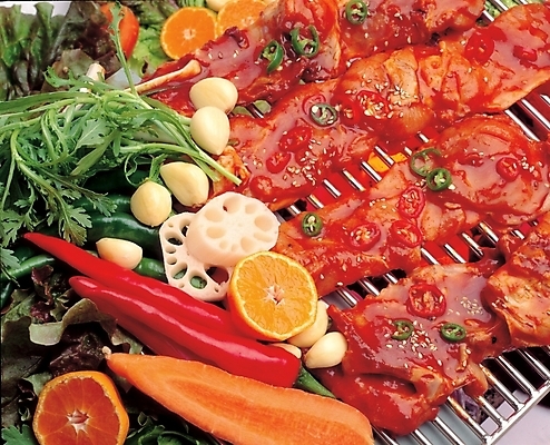 포토 JPG 한국문화 한국전통 한식 음식 채소 오렌지 고추 마늘 육류 요리 사람없음 당근 구이 연근 양념고기 양념구이 국내포토 동양문화 전통 과일 식재료 뿌리채소 한국 파일형식