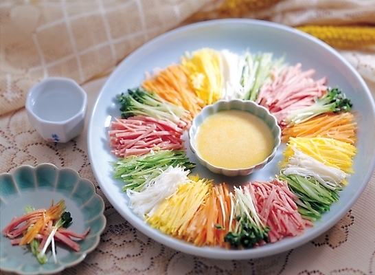 포토 JPG 한국문화 한국전통 그릇 식기 접시 한식 음식 채소 술잔 요리 사람없음 샐러드 냉채 국내포토 동양문화 전통 잔 한국 파일형식