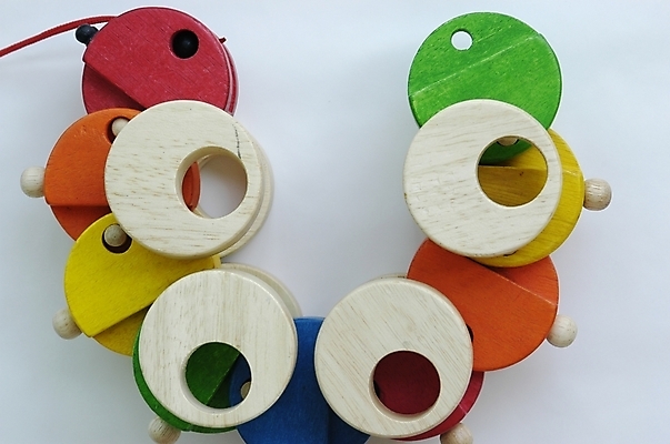 포토 JPG 스튜디오촬영 생활용품 놀이 실내 사람없음 하이앵글 장난감 놀이용품 블록 벌레 오브젝트 교구 교육용품 목조 나무벌레 송충이 국내포토 교육 뷰포인트 곤충 내부 파일형식