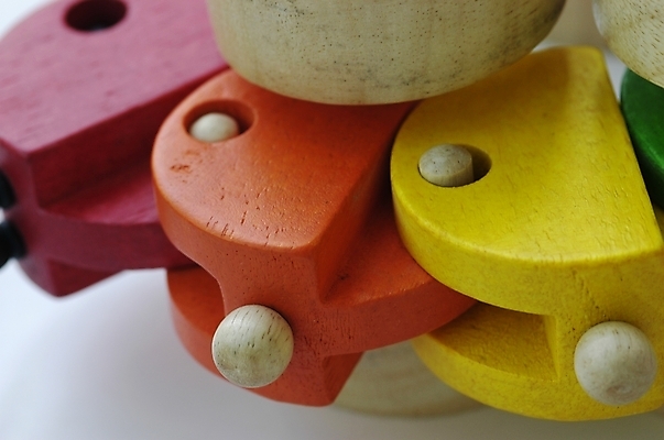 포토 JPG 스튜디오촬영 생활용품 부분 놀이 실내 근접촬영 사람없음 목재 하이앵글 컬러풀 장난감 놀이용품 블록 벌레 오브젝트 교구 교육용품 목조 나무벌레 송충이 국내포토 나무 교육 뷰포인트 컬러 곤충 재료 내부 파일형식