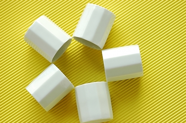 포토 JPG 스튜디오촬영 식기 별 생활용품 주방용품 실내 근접촬영 사람없음 컵 하이앵글 여러개 머그컵 흰색 커피잔 찻잔 오각 국내포토 자연요소 커피 뷰포인트 컬러 다수 잔 내부 오브젝트 파일형식