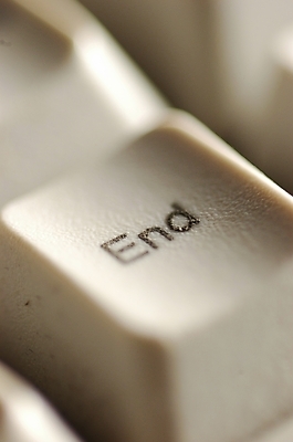 포토 JPG 스튜디오촬영 실내 근접촬영 사람없음 아웃포커스 하이앵글 컴퓨터용품 사무용품 키보드 끝 완료 종료 마지막 국내포토 뷰포인트 컨셉 문구용품 촬영기법 내부 오브젝트 파일형식