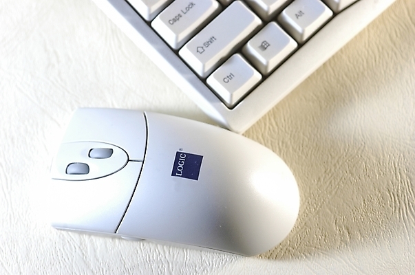 포토 JPG 스튜디오촬영 실내 근접촬영 사람없음 컴퓨터 하이앵글 한개 컴퓨터용품 사무용품 키보드 마우스 휠마우스 굴리기 돌리기 국내포토 1 뷰포인트 모션 문구용품 내부 전자제품 오브젝트 파일형식