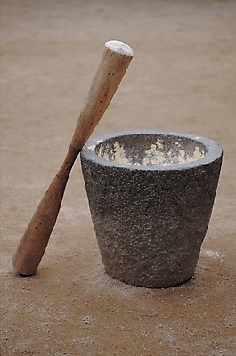 포토 JPG 주간 전통 산업 농업 떡 사람없음 야외 농기구 절구 떡방아 방앗간 국내포토 자연요소 도구 방아 파일형식