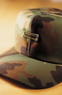 포토 JPG 모자 잡화 군대 사람없음 군인 군모 전투모 국내포토 직업 군용 국군 파일형식