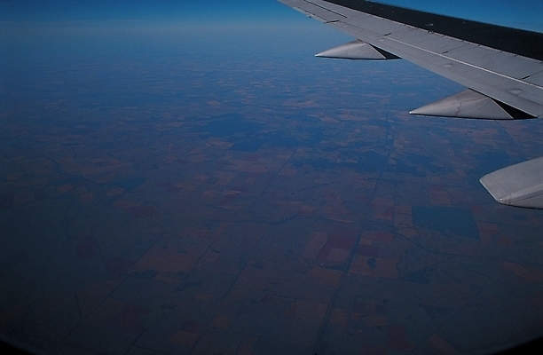 포토 JPG 주간 백그라운드 교통 날개 항공교통 하늘 비행기 풍경 사람없음 야외 땅 제트기 국내포토 자연요소 교통수단 대중교통 파일형식