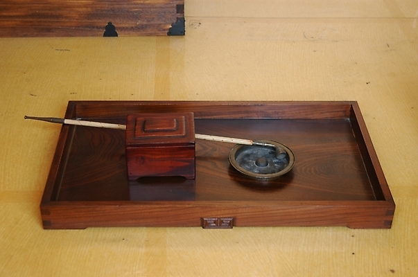 포토 JPG 한국문화 한국전통 전통 전통문화 문화 생활용품 실내 사람없음 골동품 붓 먹 벼루 문방사우 국내포토 동양문화 서예 한국 내부 오브젝트 파일형식