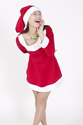 포토 JPG 스튜디오촬영 전신 모델 긴머리 여자 기념일 포즈 크리스마스 목걸이 산타모자 모션 산타옷 생머리 실내 표정 한명 서기 웃음 사람 손짓 이벤트 20대 성인 옆모습 산타클로스 귀여움 한국인 뒷짐 눈웃음 여자만 여자한명만 성인여자만 청년만 청년여자만 성인한명만 청년여자한명만 성인여자한명만 성인만 국내포토 모자_잡화 1 헤어스타일 옷 뷰포인트 컨셉 장신구 동양인 청년 내부 파일형식