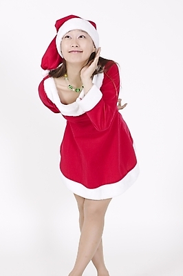 포토 JPG 스튜디오촬영 전신 모델 긴머리 여자 기념일 포즈 크리스마스 목걸이 산타모자 모션 산타옷 생머리 입모양 실내 표정 허리숙이기 한명 서기 미소 사람 손짓 이벤트 20대 성인 산타클로스 귀여움 한국인 뒷짐 고개들기 여자만 여자한명만 성인여자만 청년만 청년여자만 성인한명만 청년여자한명만 성인여자한명만 성인만 국내포토 모양 모자_잡화 1 헤어스타일 옷 컨셉 장신구 숙이기 동양인 청년 내부 입 파일형식