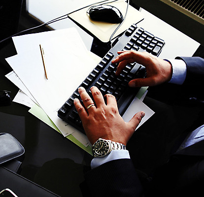 포토 JPG 해외이미지 직업 비즈니스 성공 관리 사람 성인 사람없음 컴퓨터 사무실 펜 키보드 기록 업무 작업 비즈니스맨 우아함 쥐 집중 책상 경영자 이익 프로젝트 해외202004 해외포토 남자 가구 컨셉 전자제품 필기구 직장인 설치류 리더 파일형식