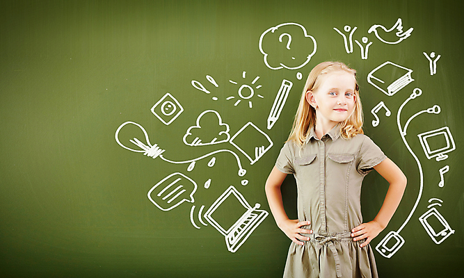 포토 JPG 해외이미지 백인 학생 여학생 여자 교육 어린이 교실 학교 수업 실내 한명 서기 미소 사람 책 초록색 칠판 수학 분필 소녀한명만 해외202004 해외포토 서양인 1 컬러 교과목 모션 표정 내부 초크 여자한명만 소녀만 파일형식