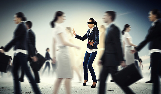 포토 JPG 해외이미지 백인 직업 손 여자 얼굴 컨셉 비즈니스 사업가 사람 정장 성인 세명 걷기 도전 비즈니스우먼 좌절 군중 신비 무서움 방향 불안 집중 비전 문제 방법 시각장애인 우울증 위기 투쟁 트러블 해외202004 해외포토 서양인 옷 감정 모션 신체부위 직장인 질병 장애인 파일형식