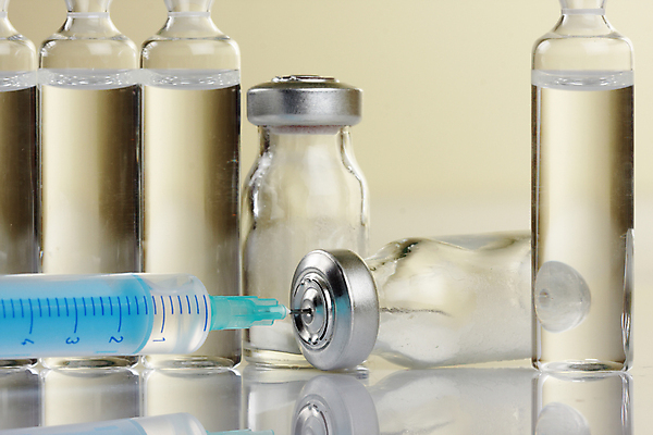 포토 JPG 해외이미지 1 길 과학 백그라운드 유리 건강 병원 주사기 사람없음 치료 파란색 약 고통 장비 의사 흰색 기구 도구 바늘 투명 액체 혈액 실험실 질병 플라스틱 약국 오브젝트 싱글 슛 주사약 테라피 조제 고립 돌봄 백신 복용 예방접종 예방주사 의료성형뷰티 해외202004 해외포토 감정 컬러 의학 의료기기 모션 재질 실험 뷰티 의료진 예방 만들기 접종 파일형식