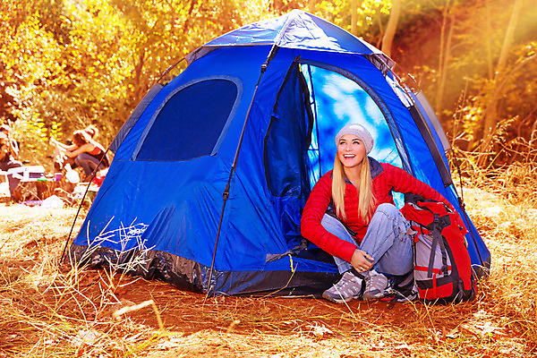 포토 JPG 해외이미지 백인 라이프스타일 공원 여자 행복 여행 배낭 자연 휴가 휴식 텐트 한명 미소 사람 앉기 성인 야외 여행객 기쁨 캠핑 가을 숲 캠핑장 백패커 성인여자한명만 해외202004 해외포토 서양인 1 계절 공공시설 감정 컨셉 가방 모션 레저 표정 캠핑도구 생활 생태계 여자한명만 성인여자만 파일형식