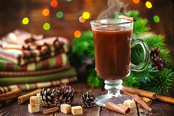 포토 JPG 해외이미지 행복 커피 음료 음식 겨울 유리 탁자 디저트 따뜻함 사람없음 컵 빨간색 초콜릿 거품 머그컵 축하 뜨거움 액체 달콤 코코아 카카오 맛있는 해외202004 해외포토 식기 계절 감정 컬러 가구 컨셉 재질 맛 파일형식