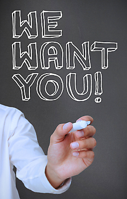 포토 JPG 해외이미지 손 비즈니스 한명 들기 신체부위 잡기 비즈니스맨 모집 고용 채용 해외202004 해외포토 1 남자 모션 사람 구직 직장인 파일형식