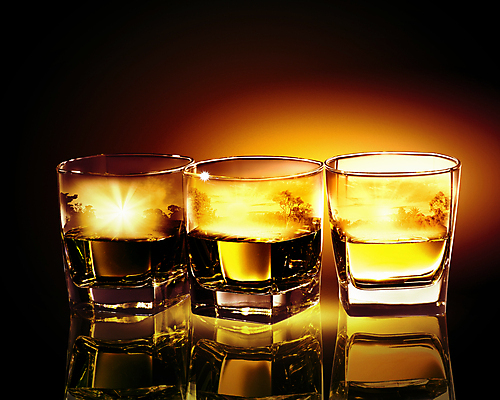 포토 JPG 해외이미지 라이프스타일 음료 자연 유리 휴가 휴식 주류 3 사람없음 갈색 노란색 축하 알코올 칵테일 화려 액체 황금 고급 우아함 닫기 혼합 만취 상쾌 주말 양주 아일랜드 충동구매 알코올중독 버번 섞기 위스키 스코틀랜드 해외202004 해외포토 감정 유럽 컬러 컨셉 모션 재질 영국 생활 쇼핑 생태계 중독 과소비 술취함 파일형식