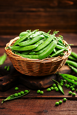 포토 JPG 해외이미지 실내 사람없음 바구니 담기 완두콩 해외202004 해외포토 모션 콩 내부 파일형식