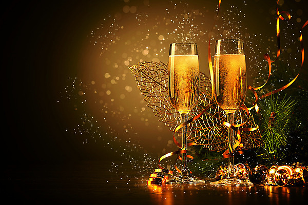 포토 JPG 해외이미지 디자인 기념일 행복 리본 음료 백그라운드 크리스마스 겨울 검은배경 새로움 기념 선물 사랑 사람없음 빛 상자 파티 축제 낭만 축하 알코올 샴페인 샴페인잔 해외202004 해외포토 계절 감정 컨셉 술잔 주류 이벤트 검은색 파일형식