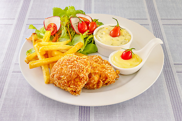 포토 JPG 해외이미지 접시 음식 토마토 부분 감자 육류 어류 스테이크 요리 사람없음 초록색 식사 저녁식사 샐러드 튀김 흰색 신선 맛 상추 해산물 준비 연어 점심식사 오메가 해외202004 해외포토 식기 컬러 컨셉 채소 식재료 서양음식 수중동물 파일형식