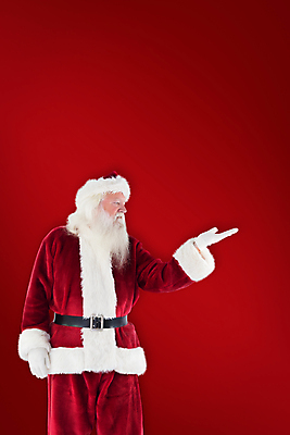 포토 JPG 해외이미지 노년 남자 크리스마스 한명 상반신 앞모습 빨간색 산타클로스 가리킴 노인남자한명만 해외202004 해외포토 1 기념일 뷰포인트 컬러 사람 손짓 성인 남자한명만 노인남자만 파일형식