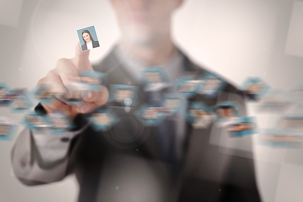 포토 JPG 해외이미지 백인 여자 남자 얼굴 들기 상반신 성인 두명 앞모습 30대 터치 비즈니스맨 선택 채용 성인만 해외202004 해외포토 서양인 뷰포인트 컨셉 비즈니스 모션 사람 신체부위 장년 직장인 파일형식