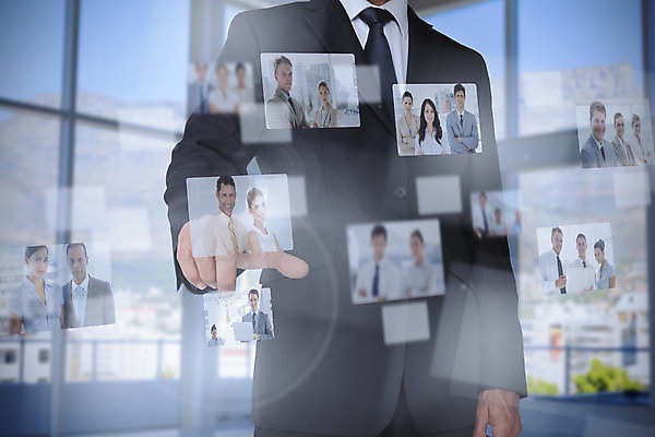 포토 JPG 해외이미지 백인 여자 남자 40대 중년 50대 비즈니스 실내 여러명 상반신 20대 성인 앞모습 30대 사무실 스크린 터치 가리킴 직장인 비즈니스맨 비즈니스우먼 선택 직원 채용 터치스크린 해외202004 해외포토 서양인 직업 뷰포인트 다수 컨셉 사람 손짓 청년 내부 장년 파일형식