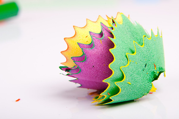 포토 JPG 해외이미지 분홍색 백그라운드 색연필 미술 사람없음 목재 빨간색 초록색 파란색 컬러풀 갈색 노란색 보라색 오브젝트 날카로움 스펙트럼 해외202004 해외포토 나무 컬러 재료 문화예술 학용품 파일형식