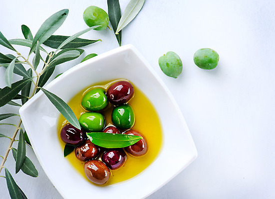 포토 JPG 해외이미지 식물 유럽 음식 백그라운드 컨셉 잎 과일 재료 자연 탁자 주택 건강 요리 사람없음 목재 가로 초록색 노란색 식당 검은색 이탈리아 성장 나뭇가지 시골 사발 선택 맛 먹기 오브젝트 올리브 날것 아로마 향 설정 그리스인 스페인어 채식주의자 핸드메이드 추가 비건 해외202004 해외포토 서양인 나무 열매 나라 컬러 가구 모션 건물 상점 사기그릇 생태계 채식 파일형식