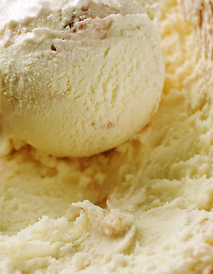 포토 JPG 해외이미지 음식 딸기 아이스크림 디저트 사람없음 노란색 냉동 흰색 달콤 크림 바닐라 맛있는 해외202004 해외포토 컬러 과일 맛 파일형식