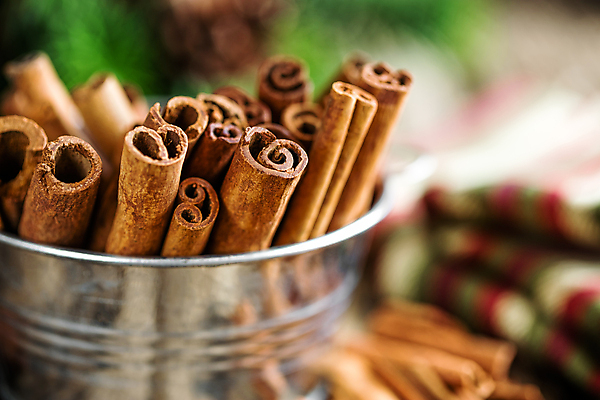 포토 JPG 해외이미지 음식 백그라운드 재료 탁자 건조 요리 사람없음 장식 갈색 조미료 막대기 향신료 유기농 향료 향 시나몬 해외202004 해외포토 웰빙 컬러 가구 향기 냄새 향미료 파일형식